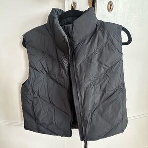 Uniqlo Pufftech Quilted Vest in Black
